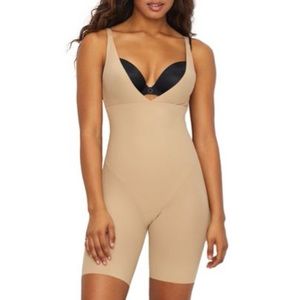 Flexees Sleek Smoothers Firm Control Singlet